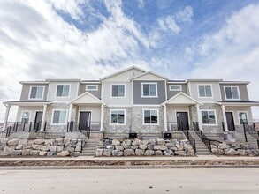 2528 N Cormac Pl in Lehi, UT - Building Photo - Building Photo
