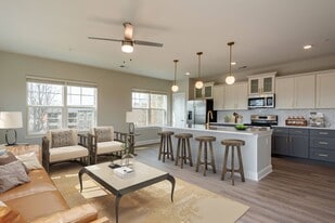 Hawthorne at Haywood in Asheville, NC - Building Photo