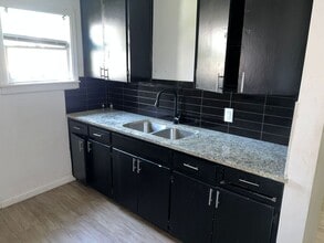 222 N 19th St in Corsicana, TX - Building Photo - Building Photo