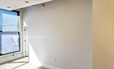 21 E 6th St in Tempe, AZ - Foto de edificio - Building Photo