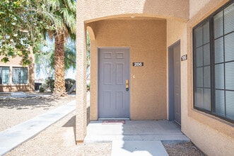 2010 Rancho Lake Dr in Las Vegas, NV - Building Photo - Building Photo