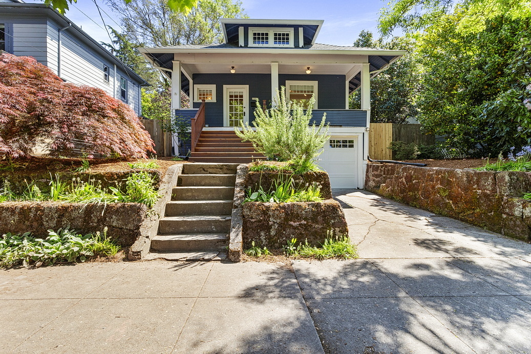 2334 SE 34th Ave in Portland, OR - Building Photo