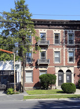 817-819 Mamaroneck Ave in Mamaroneck, NY - Building Photo - Building Photo