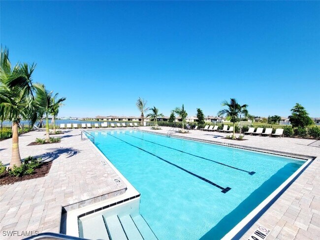 property at 13818 Hunter Oak Dr
