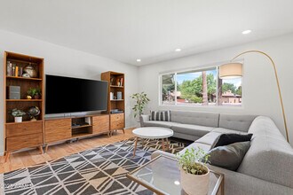 1021 W Las Palmaritas Dr in Phoenix, AZ - Building Photo - Building Photo