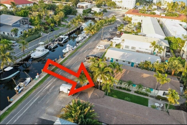 property at 3208 Canal Dr