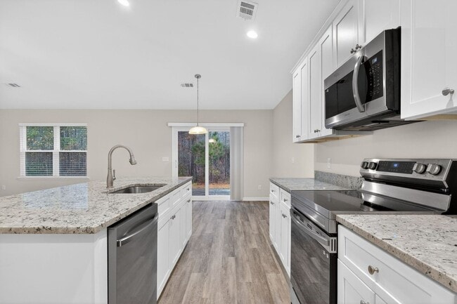 245 Cromer St in Savannah, GA - Foto de edificio - Building Photo