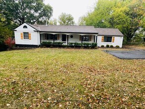 2010 W 95th St in Leawood, KS - Building Photo - Building Photo