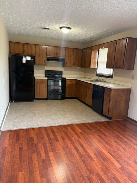 16289 Flamingo Dr in Abingdon, VA - Building Photo