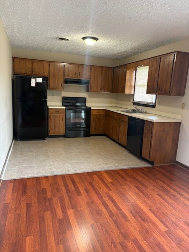 property at 16289 Flamingo Dr