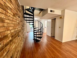 280 S Hill Ave in Fayetteville, AR - Building Photo - Building Photo