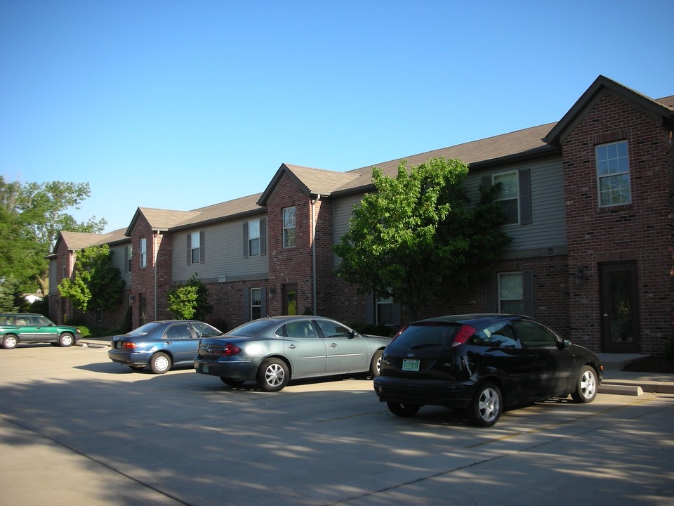 2803 S. Beck Lane in Lafayette, IN - Foto de edificio