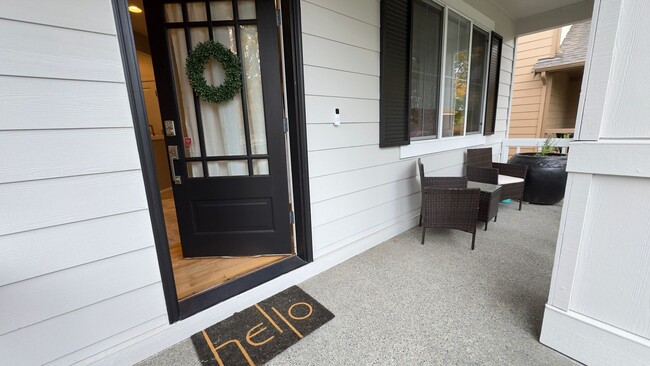 6036 Balustrade Blvd SE in Lacey, WA - Building Photo - Building Photo