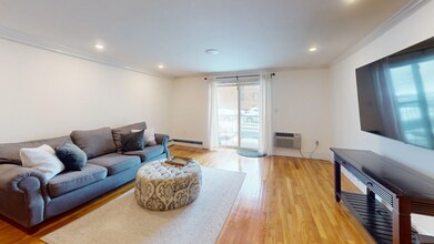 121 Tremont St, Unit 1 in Boston, MA - Building Photo - Building Photo