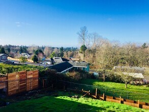 24713 21st Ave S in Des Moines, WA - Building Photo - Building Photo