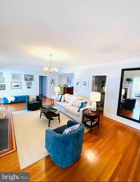 1 S Bartram Ave in Atlantic City, NJ - Building Photo