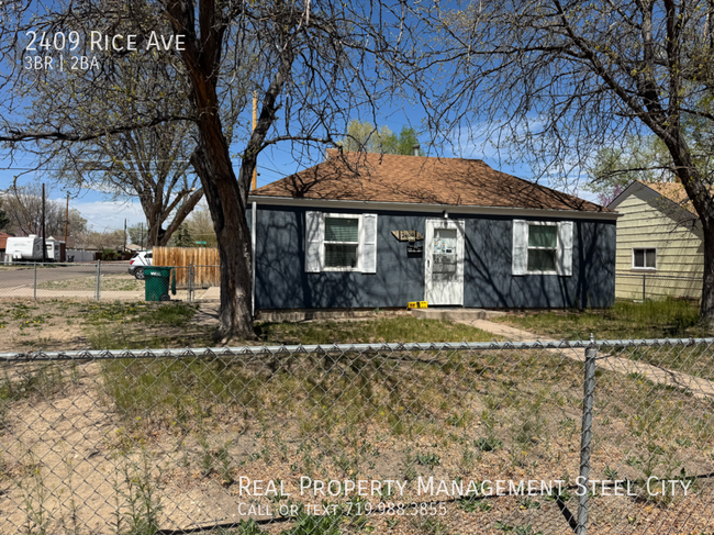 2409 Rice Ave in Pueblo, CO - Foto de edificio - Building Photo