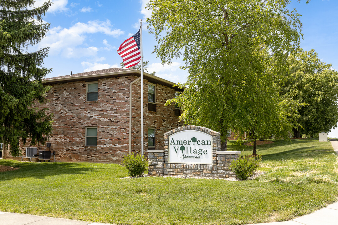 American Village Apartments in Lebanon, OH - Foto de edificio