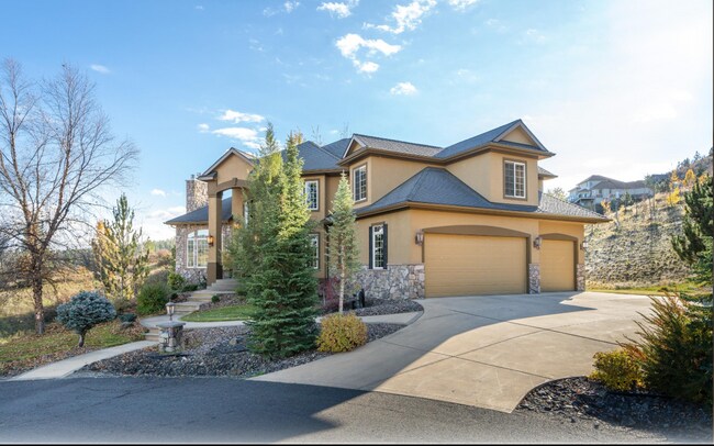 1610 E Eagle Feather Ln in Spokane, WA - Building Photo - Building Photo