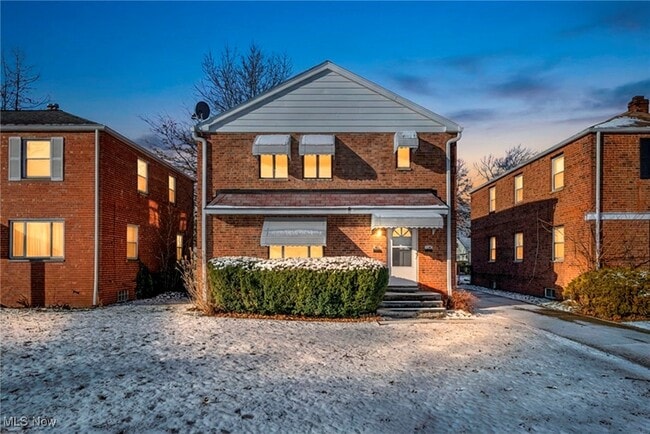 property at 422 E 222nd St