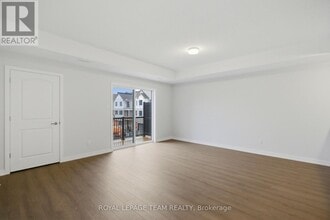 547 Celestine Private in Ottawa, ON - Building Photo - Building Photo