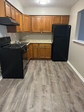 8817 S Roberts Rd in Hickory Hills, IL - Building Photo - Building Photo