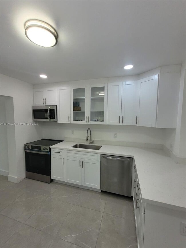property at 2823 Polk St