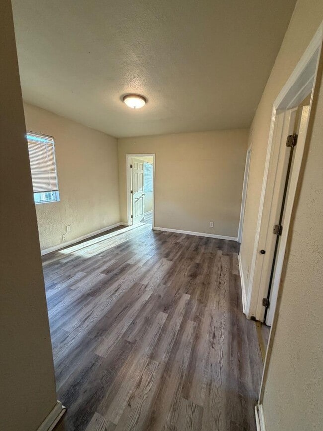 661 Clara St in Oakland, CA - Building Photo - Building Photo