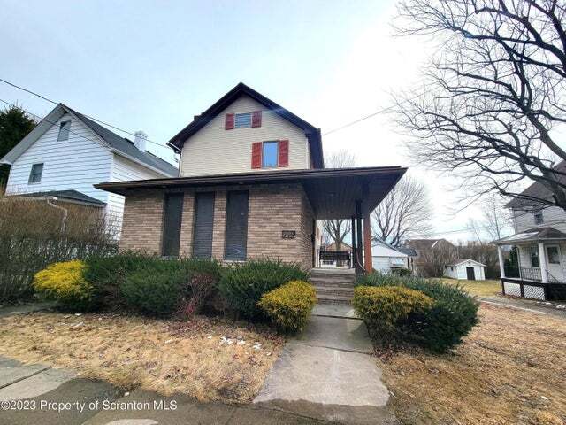 property at 328 4th St