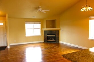 61376 Woodbury Ln in Bend, OR - Building Photo - Building Photo