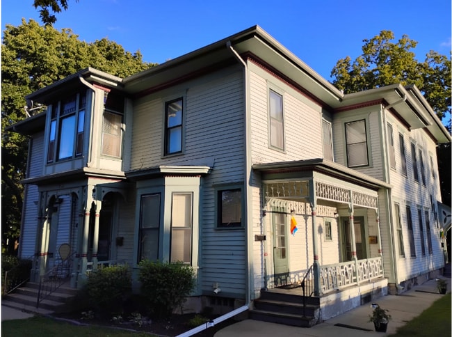 property at 722 Chapin St