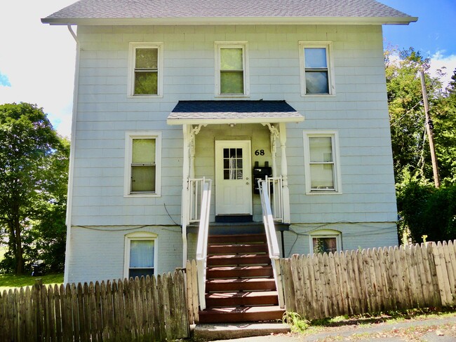 68 Ingraham St, Unit 3rd Floor