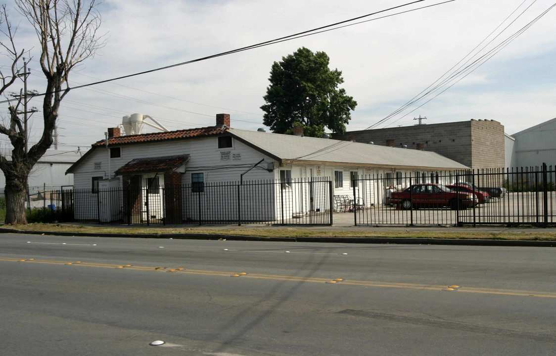 614-624 S Lincoln St in Stockton, CA - Foto de edificio