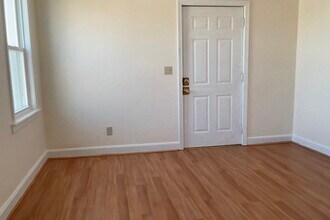 22 Exchange St, Unit 3E in Brockton, MA - Foto de edificio - Building Photo