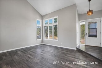 1227 Clover Ridge Dr in Rapid City, SD - Building Photo - Building Photo