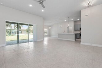 8 Waywood Pl in Palm Coast, FL - Building Photo - Building Photo