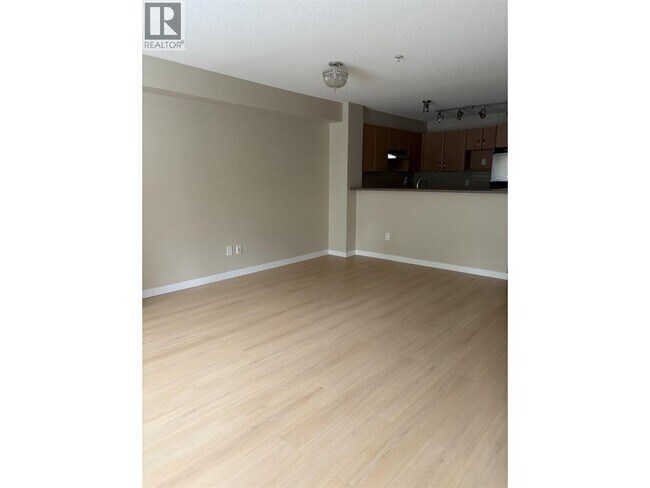 4783 Dawson St in Burnaby, BC - Building Photo - Building Photo