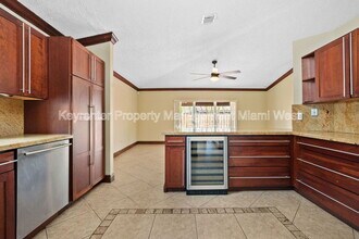 15431 SW 140th St in Miami, FL - Building Photo - Building Photo