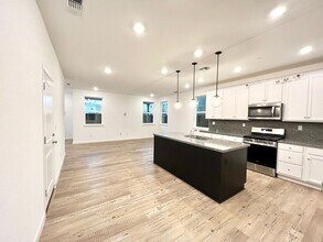 1908 Orfanos Ranch Dr in Brentwood, CA - Building Photo - Building Photo