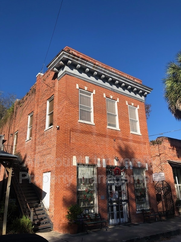 property at 112 NE 1st St