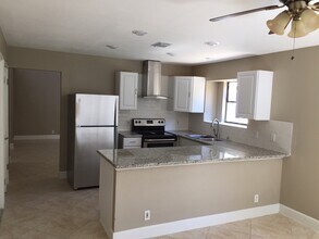 13034 N Run in San Antonio, TX - Building Photo - Building Photo