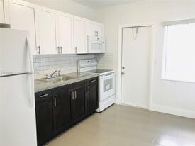 5454 NW 5th Ave in Miami, FL - Building Photo