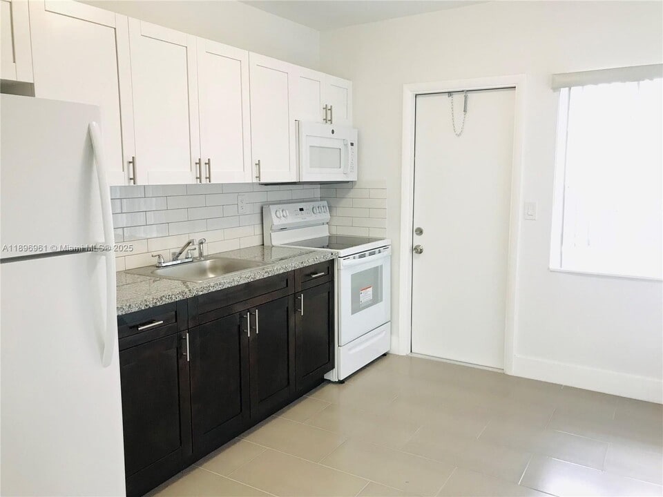 5454 NW 5th Ave in Miami, FL - Building Photo