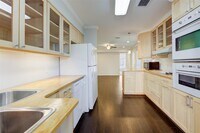 1917 Augusta Dr photo'