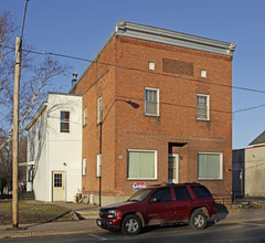 119 Spring St in Somerset, WI - Foto de edificio - Building Photo