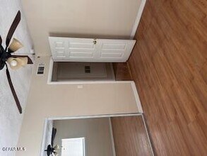 471 Pinewood St in El Paso, TX - Building Photo - Building Photo