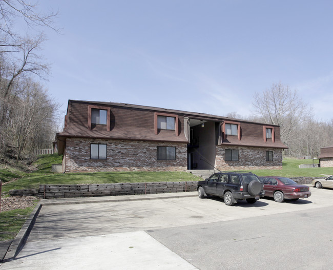 1930 Deerfield Ct in Lancaster, OH - Building Photo - Building Photo