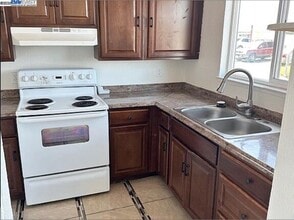 1434 Loeffler Ln in Concord, CA - Building Photo - Building Photo