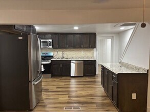 2523 Hood Ave NW in Atlanta, GA - Building Photo - Building Photo