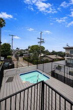 445 Washington Blvd in Marina Del Rey, CA - Building Photo - Building Photo